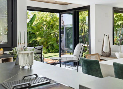 RENOVATED VILLA WITH EXCEPTIONAL OUTDOOR LIVING IN ATALAYA ISDABE