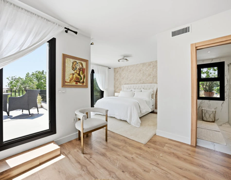 RENOVATED VILLA WITH EXCEPTIONAL OUTDOOR LIVING IN ATALAYA ISDABE
