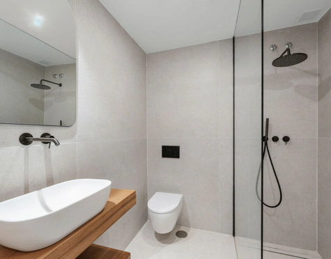 MODERN FRONTLINE GOLF TOWNHOUSE IN NUEVA ANDALUCÍA