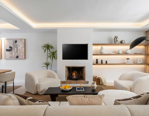 MODERN FRONTLINE GOLF TOWNHOUSE IN NUEVA ANDALUCÍA