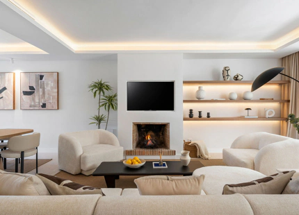 MODERN FRONTLINE GOLF TOWNHOUSE IN NUEVA ANDALUCÍA