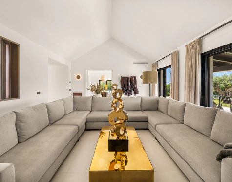 LUXURY MEDITERRANEAN VILLA IN MARBELLA