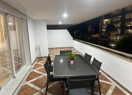 Three-bedroom apartment with terrace in Tembo, Puerto Banús.