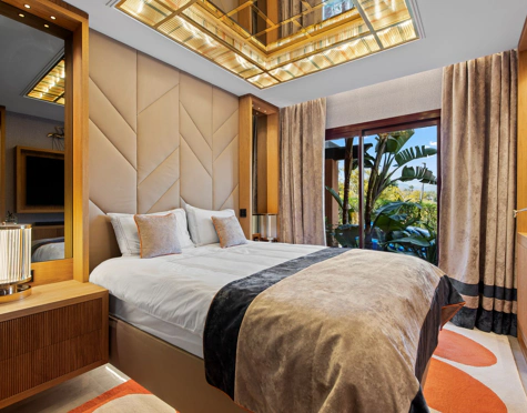 LUXURY RENOVATED GROUND FLOOR APARTMENT IN PUERTO BANÚS