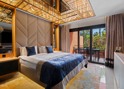LUXURY RENOVATED GROUND FLOOR APARTMENT IN PUERTO BANÚS