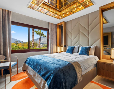LUXURY RENOVATED GROUND FLOOR APARTMENT IN PUERTO BANÚS