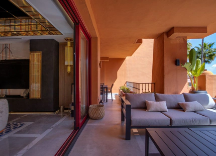 LUXURY RENOVATED GROUND FLOOR APARTMENT IN PUERTO BANÚS