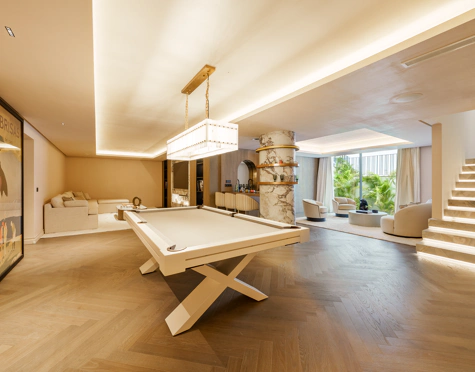 Villa en venta en Nueva Andalucia, Marbella