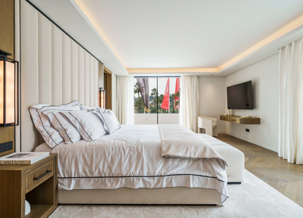 LUXURY CONTEMPORARY VILLA IN NUEVA ANDALUCÍA