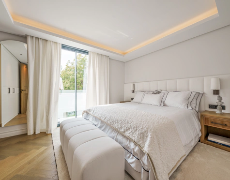 Villa en venta en Nueva Andalucia, Marbella