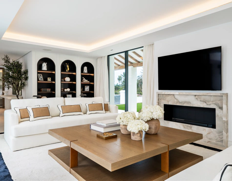 Villa en venta en Nueva Andalucia, Marbella
