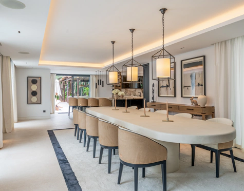 Villa en venta en Nueva Andalucia, Marbella