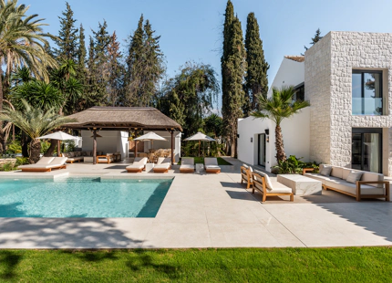 LUXURY CONTEMPORARY VILLA IN NUEVA ANDALUCÍA