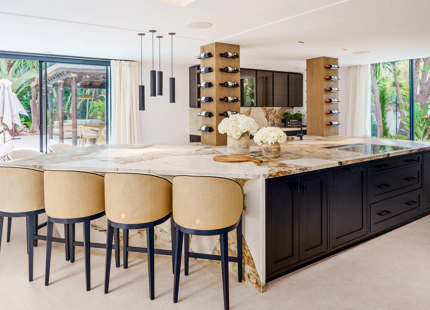 LUXURY CONTEMPORARY VILLA IN NUEVA ANDALUCÍA