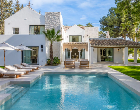 LUXURY CONTEMPORARY VILLA IN NUEVA ANDALUCÍA