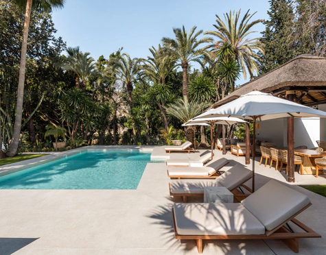 Villa en venta en Nueva Andalucia, Marbella