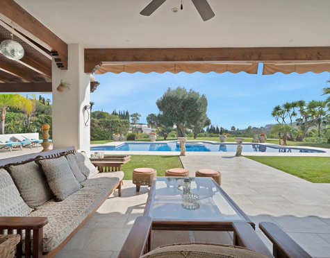 Villa for sale in Nueva Andalucia, Marbella