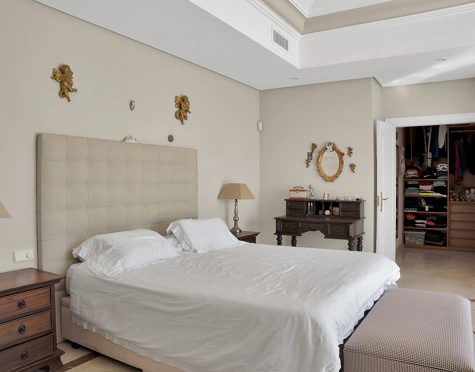 Villa for sale in Nueva Andalucia, Marbella