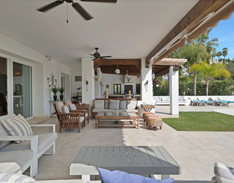 Villa for sale in Nueva Andalucia, Marbella