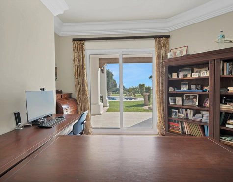 Villa for sale in Nueva Andalucia, Marbella