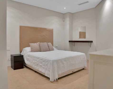Villa for sale in Nueva Andalucia, Marbella