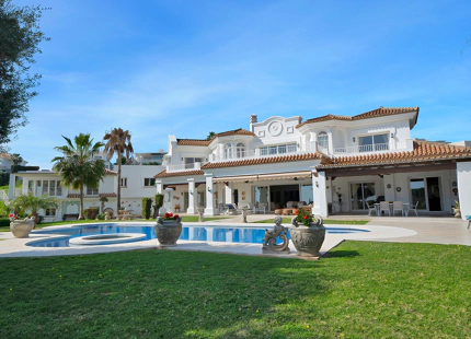LUXURY ESTATE IN NUEVA ANDALUCÍA