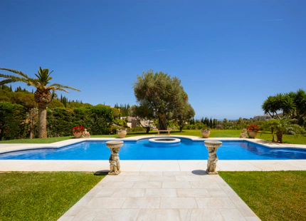 LUXURY ESTATE IN NUEVA ANDALUCÍA