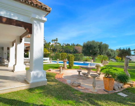 Villa for sale in Nueva Andalucia, Marbella