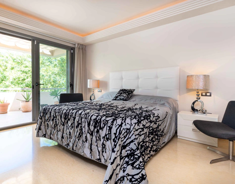 MODERN LUXURY GROUND FLOOR APARTMENT IN BENAHAVÍS