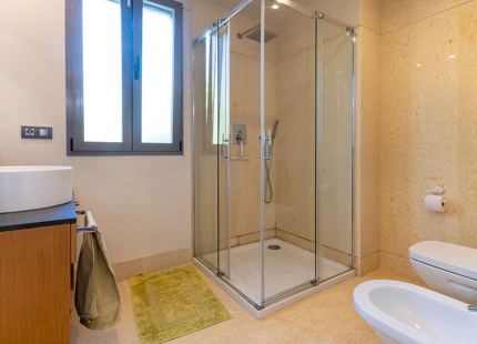 MODERN LUXURY GROUND FLOOR APARTMENT IN BENAHAVÍS
