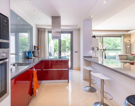 MODERN LUXURY GROUND FLOOR APARTMENT IN BENAHAVÍS