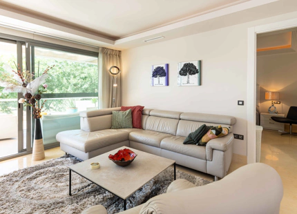 MODERN LUXURY GROUND FLOOR APARTMENT IN BENAHAVÍS