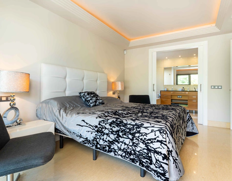 MODERN LUXURY GROUND FLOOR APARTMENT IN BENAHAVÍS
