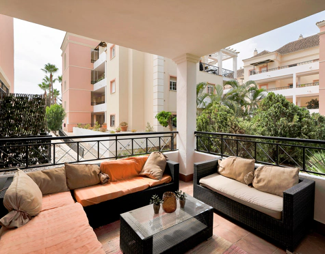 GARDEN VIEW APARTMENT IN NUEVA ANDALUCÍA