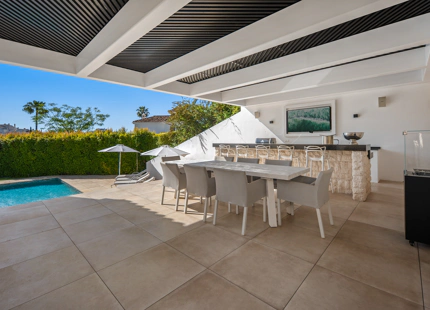 LUXURY CONTEMPORARY VILLA IN NUEVA ANDALUCÍA