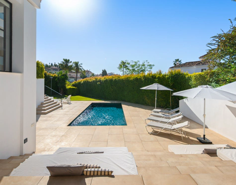 Villa for sale in Nueva Andalucia, Marbella