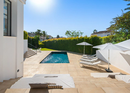 LUXURY CONTEMPORARY VILLA IN NUEVA ANDALUCÍA
