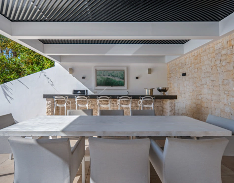 Villa for sale in Nueva Andalucia, Marbella