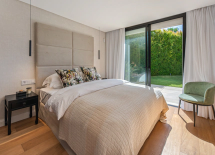 LUXURY CONTEMPORARY VILLA IN NUEVA ANDALUCÍA