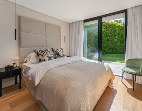 Villa for sale in Nueva Andalucia, Marbella
