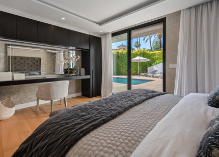 LUXURY CONTEMPORARY VILLA IN NUEVA ANDALUCÍA