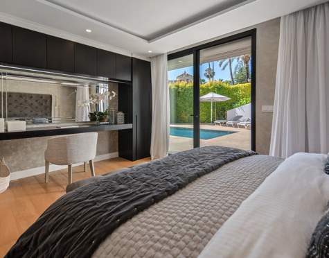 Villa for sale in Nueva Andalucia, Marbella