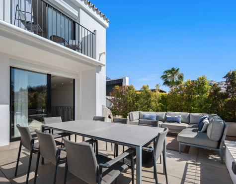 Villa for sale in Nueva Andalucia, Marbella
