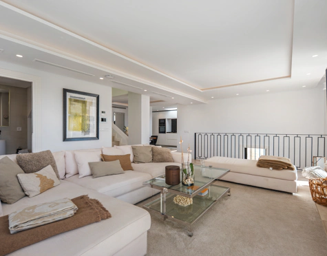 Villa for sale in Nueva Andalucia, Marbella