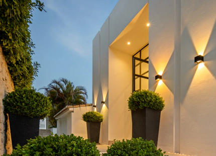 LUXURY CONTEMPORARY VILLA IN NUEVA ANDALUCÍA