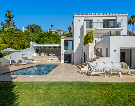 Villa for sale in Nueva Andalucia, Marbella