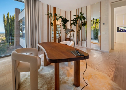 CONTEMPORARY LUXURY VILLA IN LA QUINTA