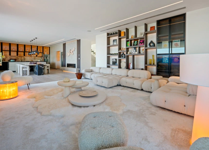 CONTEMPORARY LUXURY VILLA IN LA QUINTA