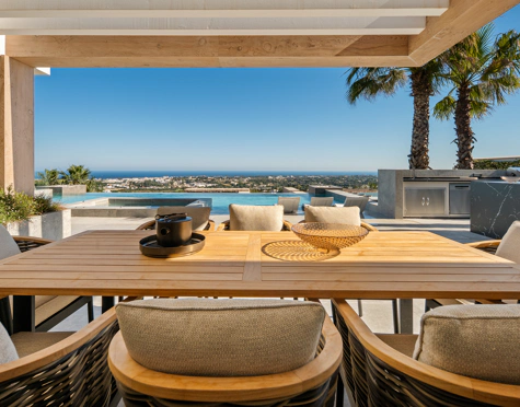 Villa for sale in La Quinta, Benahavis