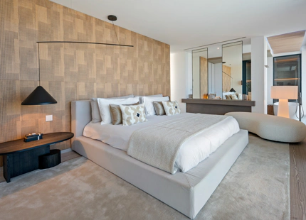 CONTEMPORARY LUXURY VILLA IN LA QUINTA